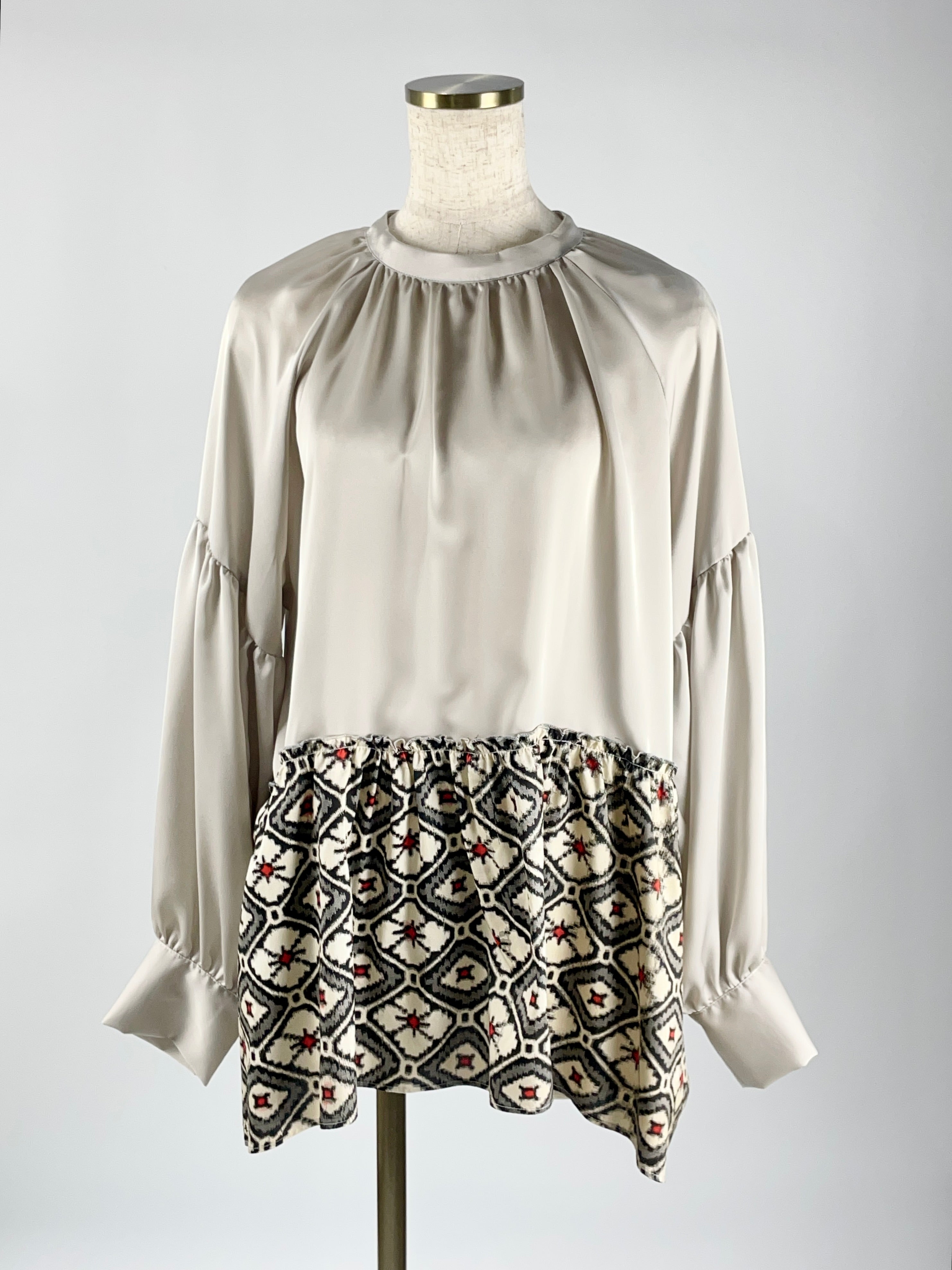 stand collar volume blouse