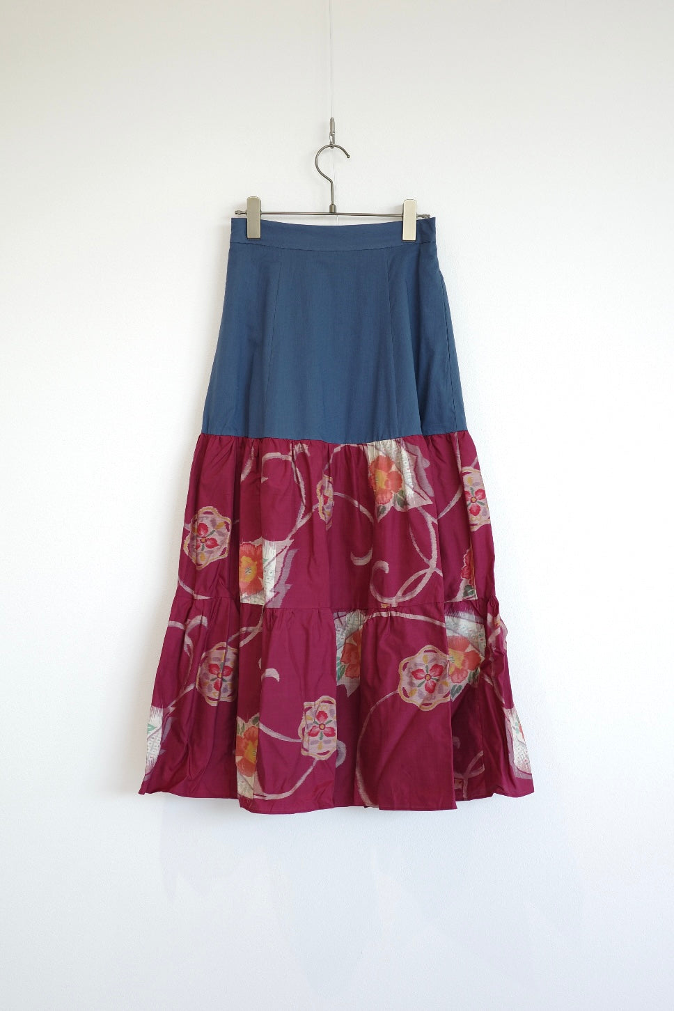 Petals -Meisen Teayard Skirt navy-