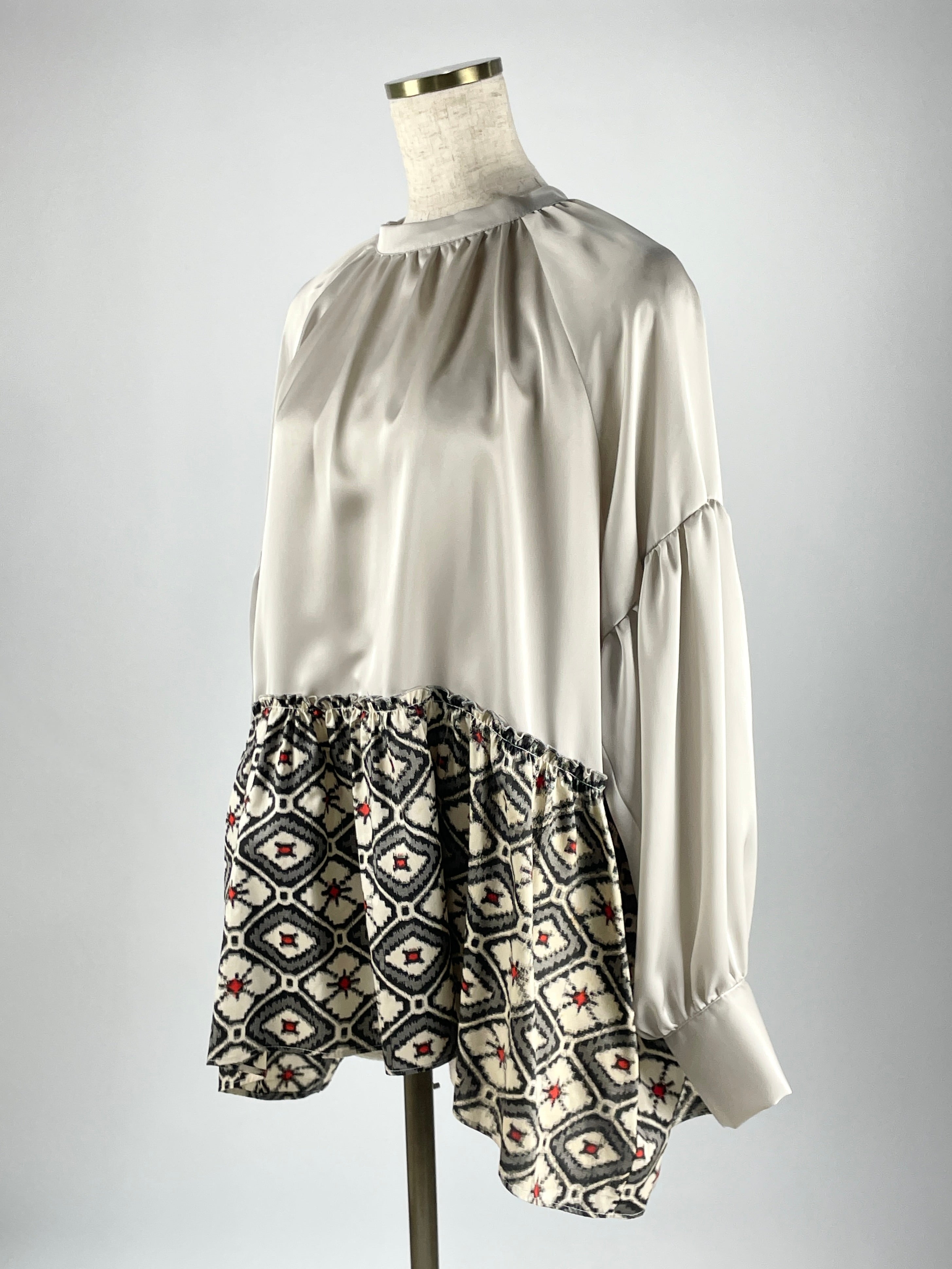 blouse / kaori