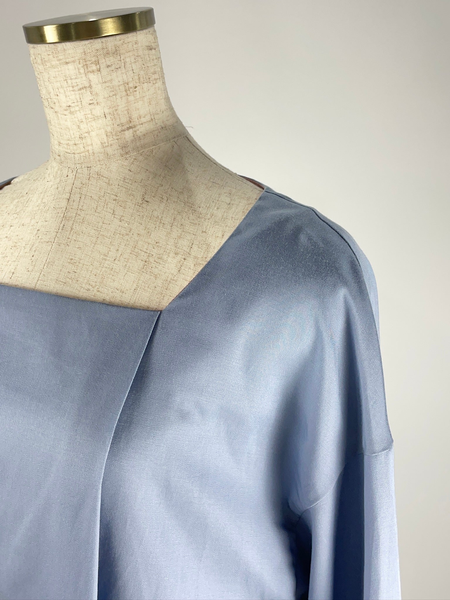 Fluff Meisen Square Neck Blouse -blue-