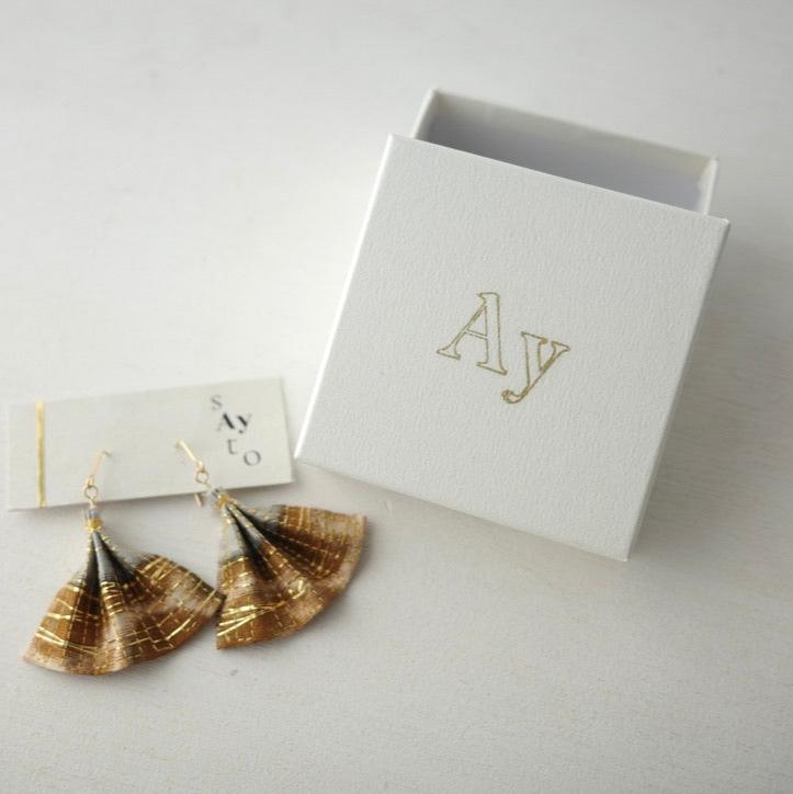 Gold thread earrings fan -cleopatra-