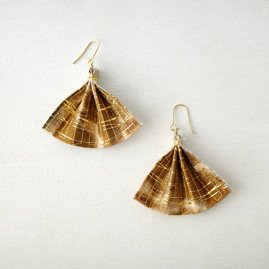 Gold thread earrings fan -cleopatra-
