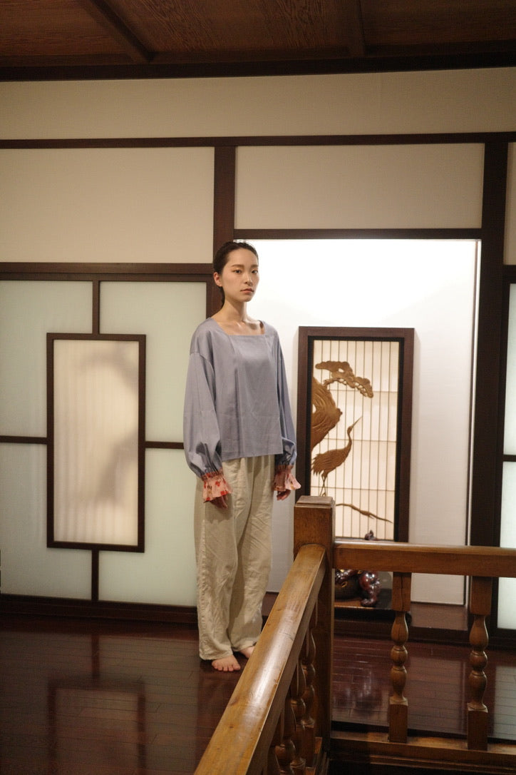 Anemone Meisen Square Neck Blouse -blue-