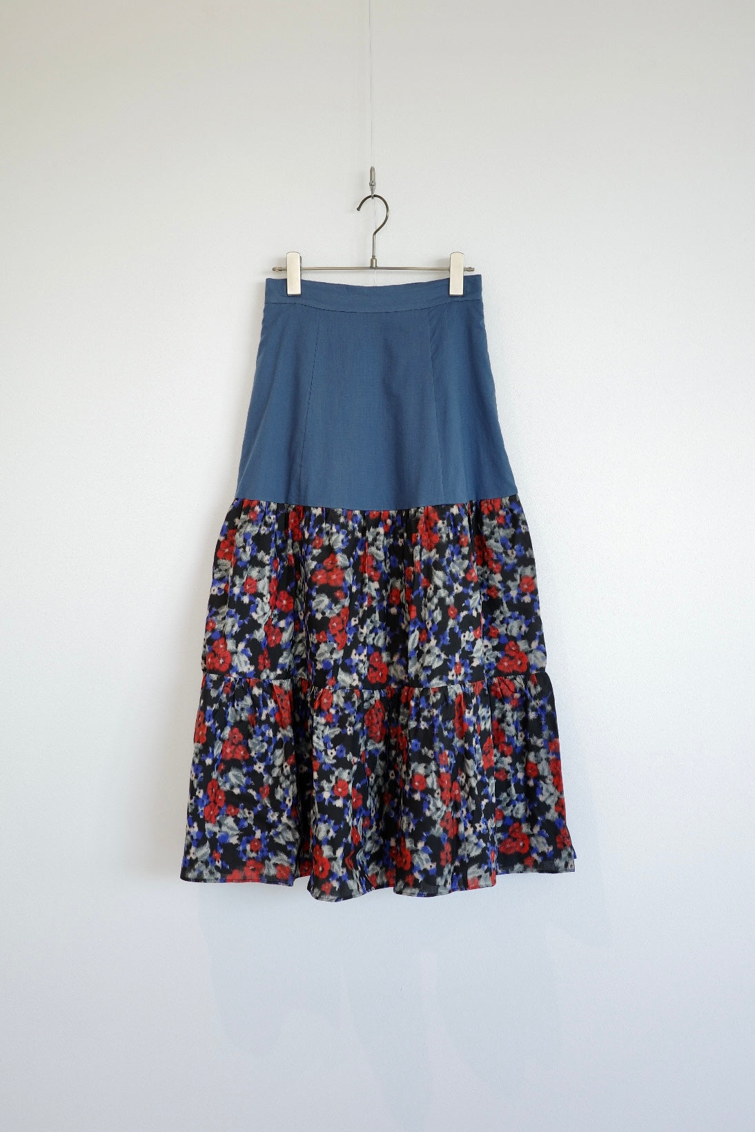 Petals -Meisen Teayard Skirt navy-