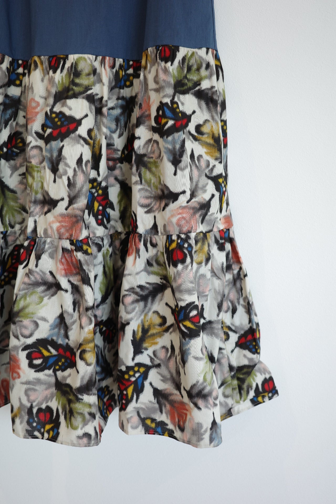 Petals -Meisen Teayard Skirt navy-