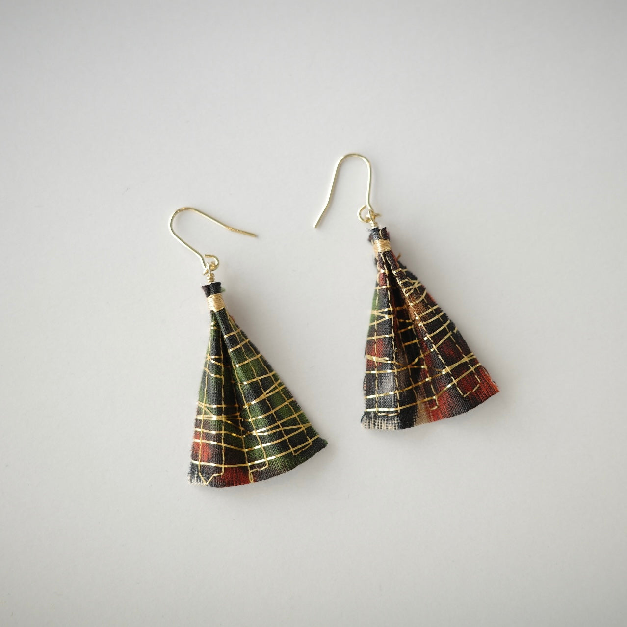 金糸ピアス TREE