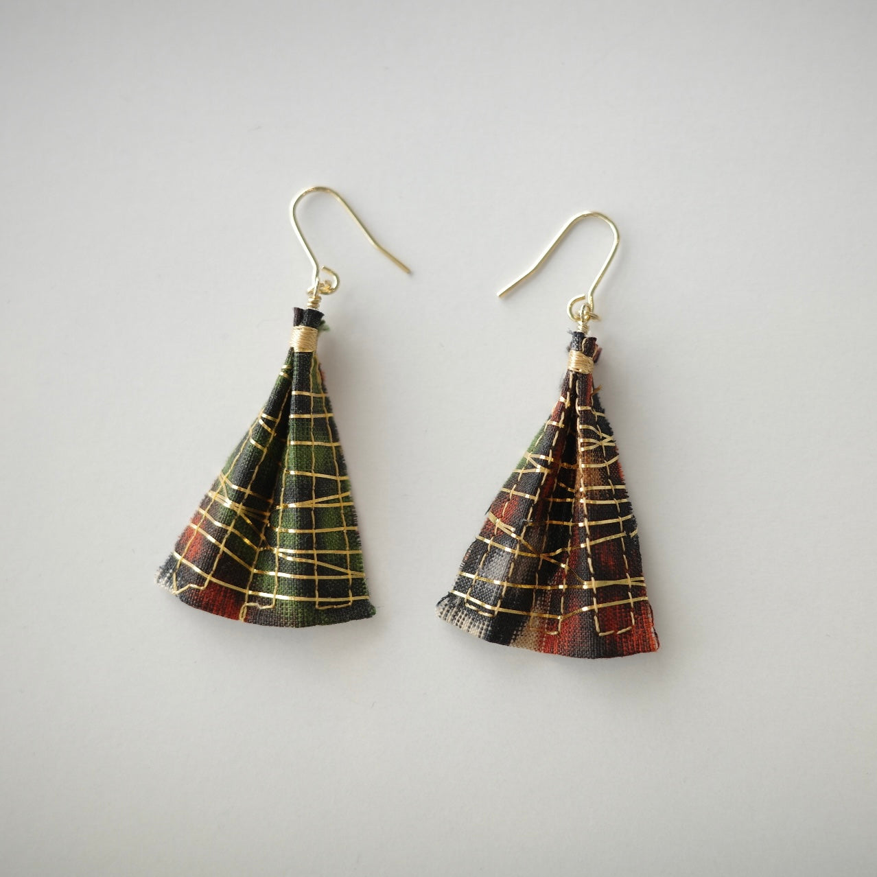 金糸ピアス TREE