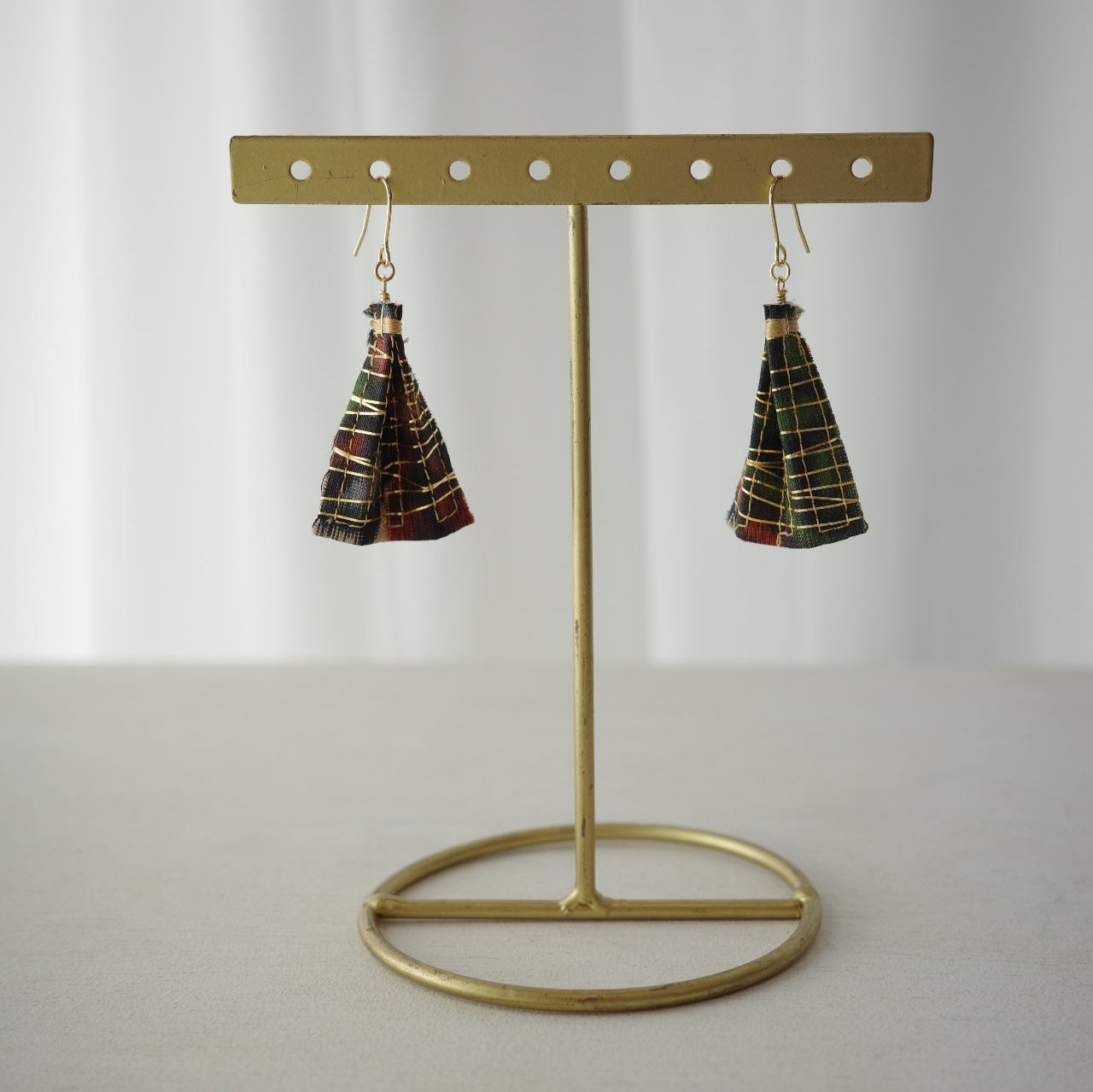 金糸ピアス TREE