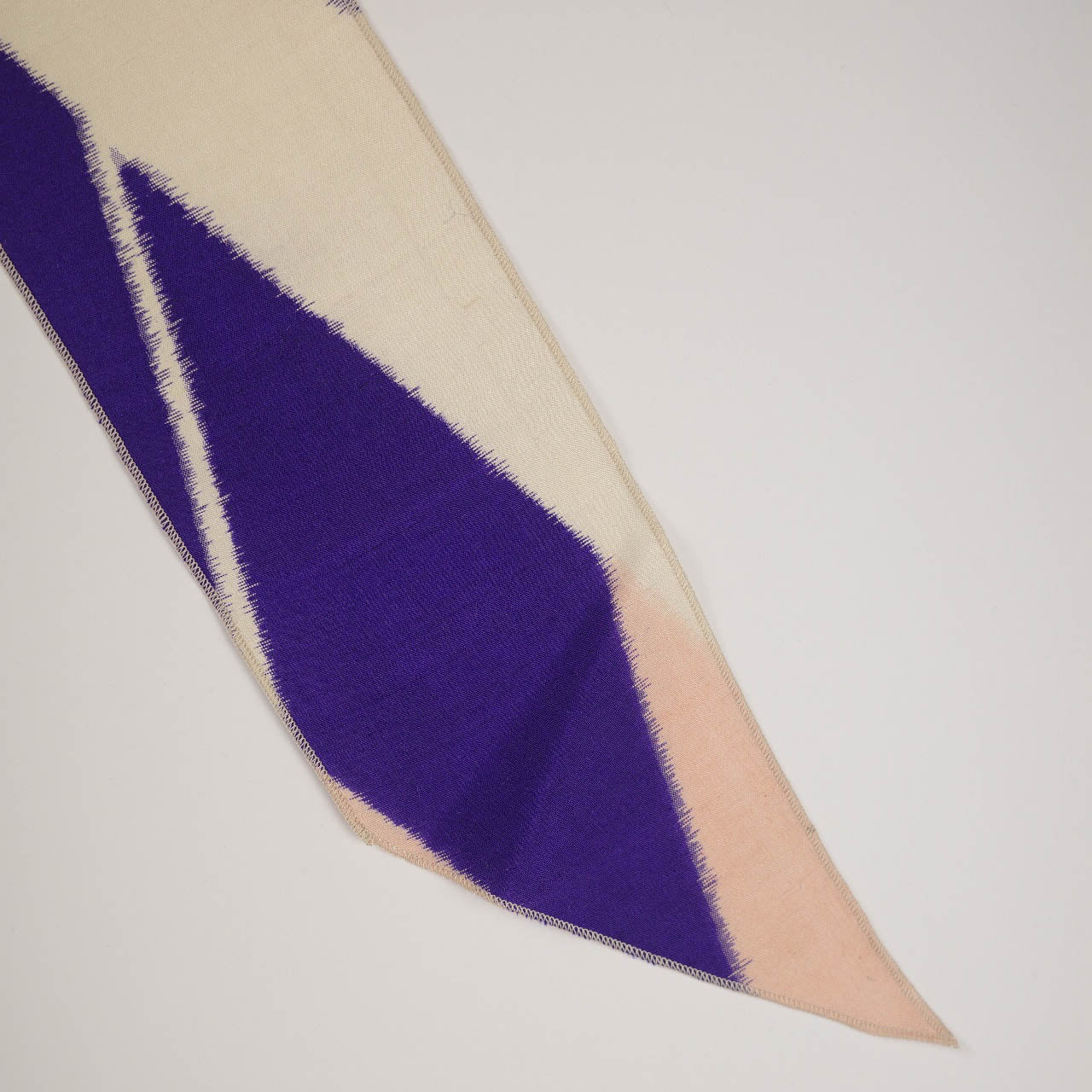 meisen scarf|white pansy