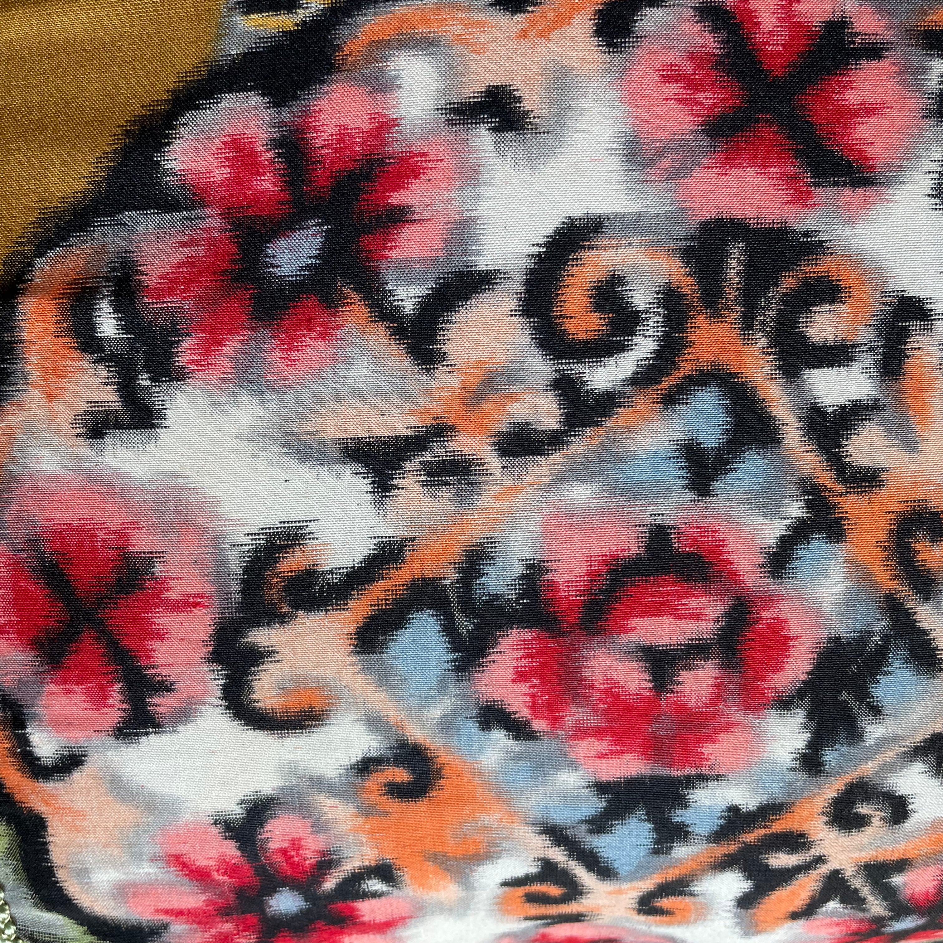 cushion / ginger