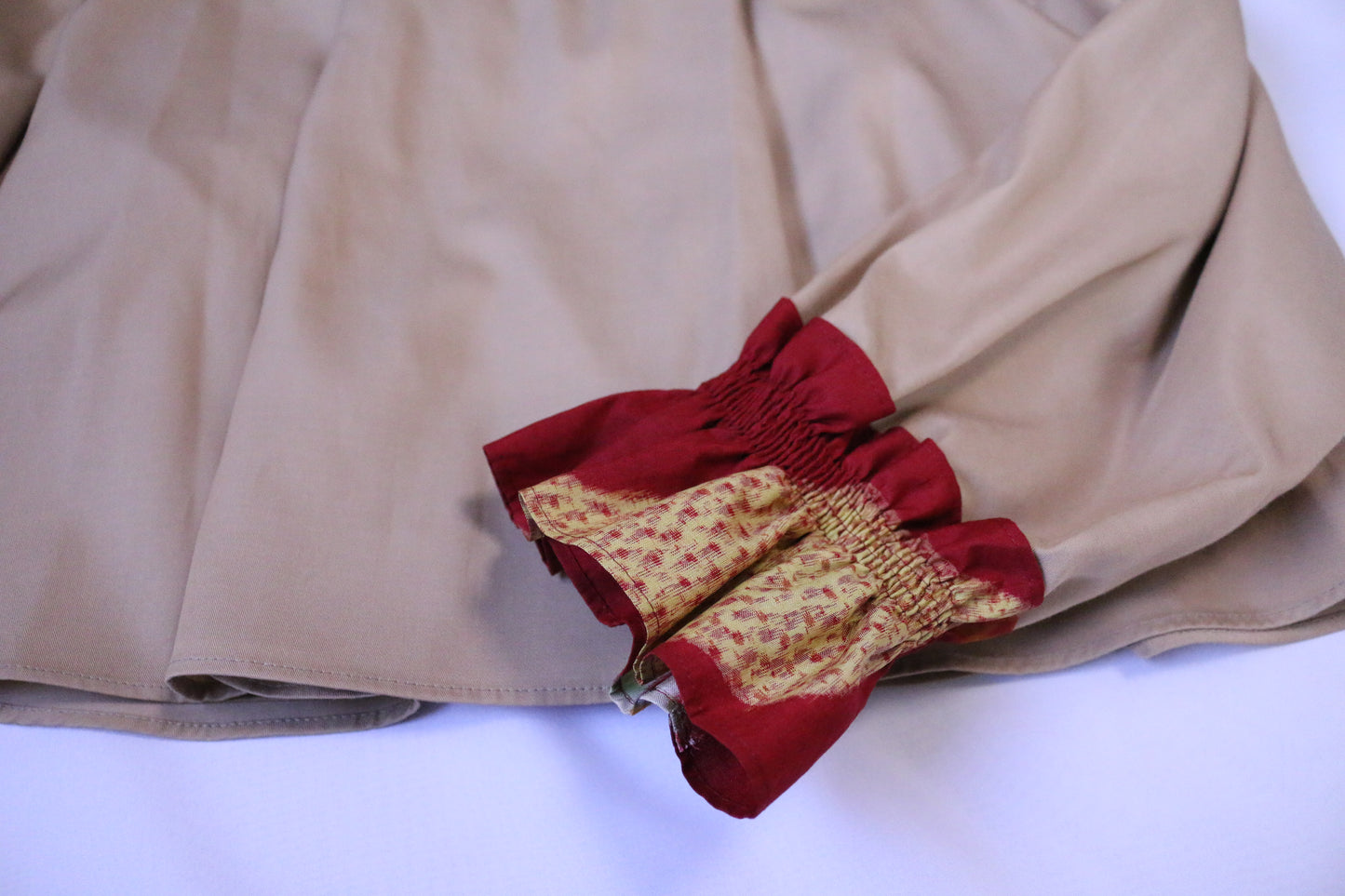 Milky Way Meisen Square Neck Blouse -beige-