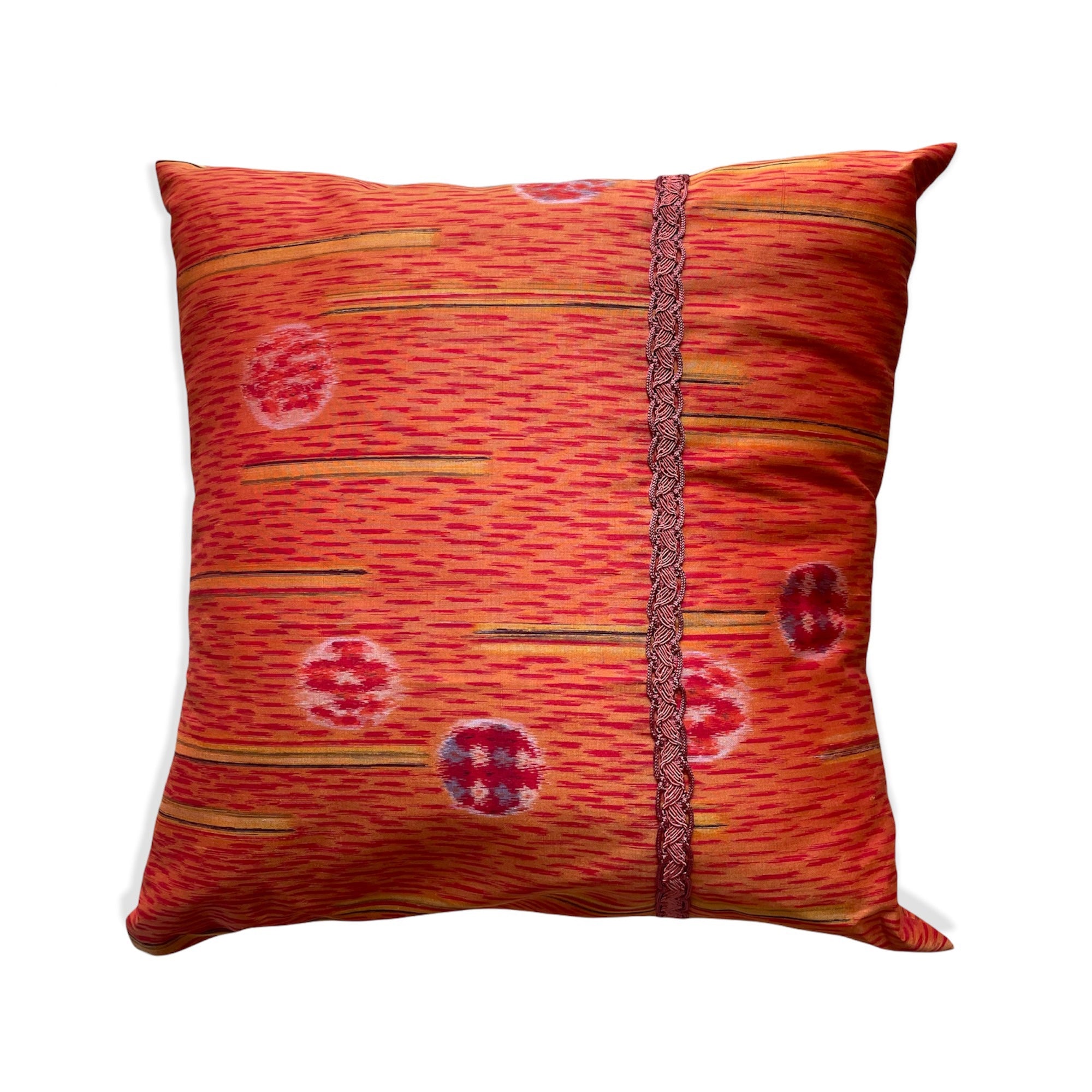 cushion / scarlet