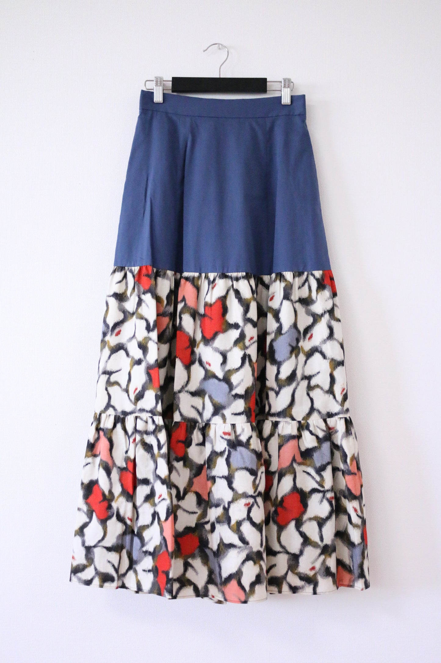 Leaf -Meisen Teayard Skirt navy-