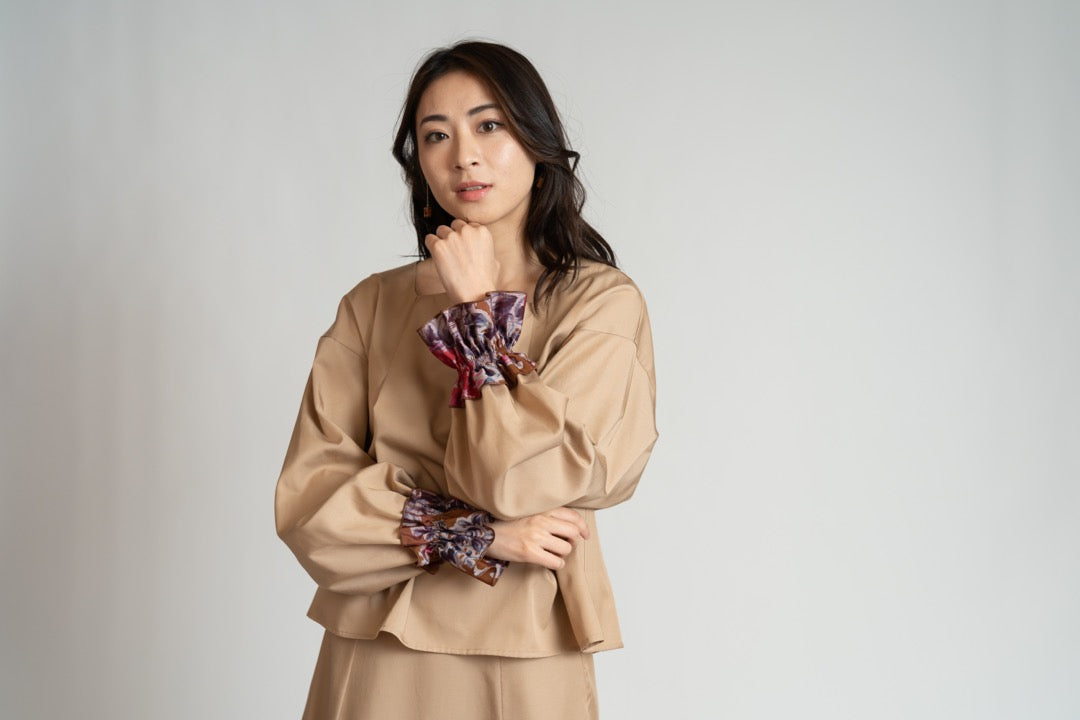 Elegance Meisen Square Neck Blouse -beige-