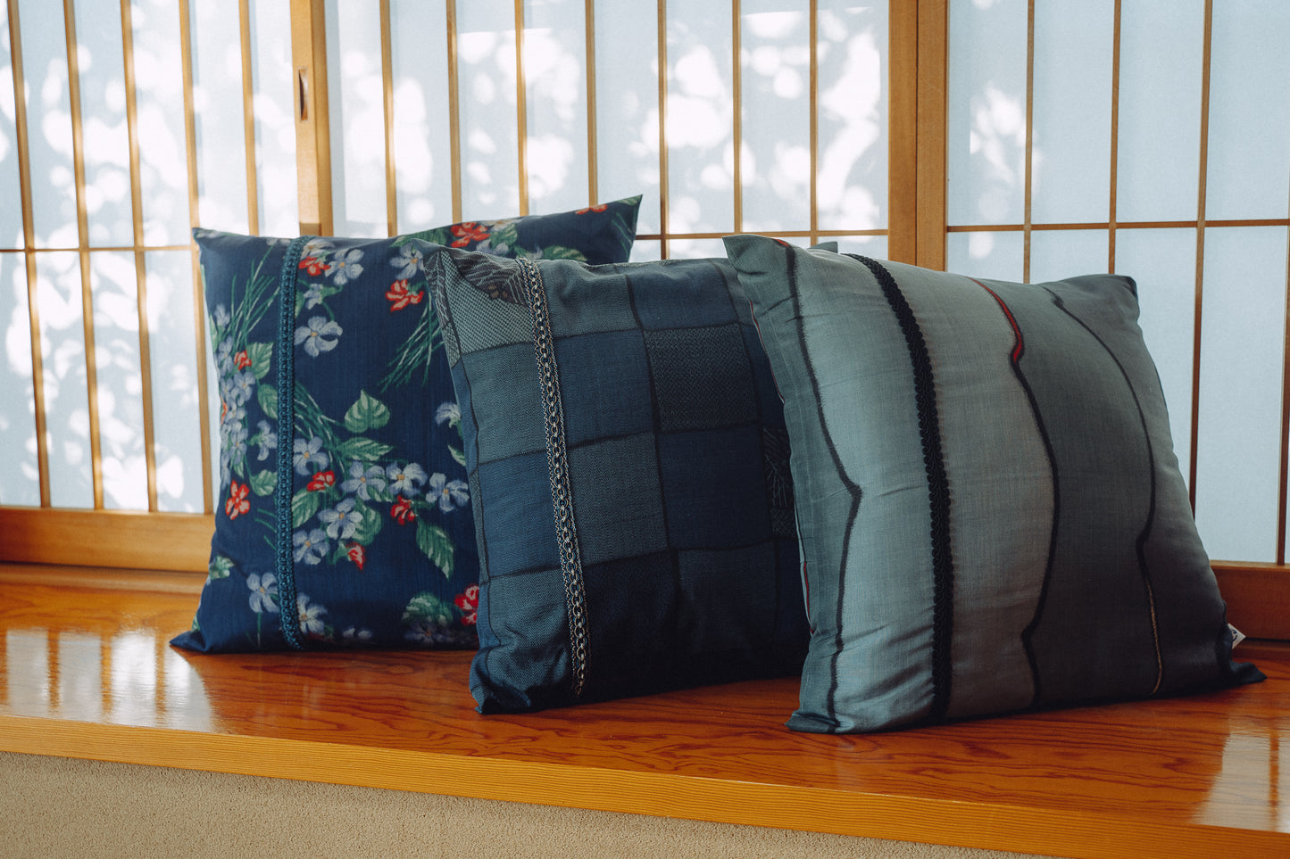 クッション Navy blue