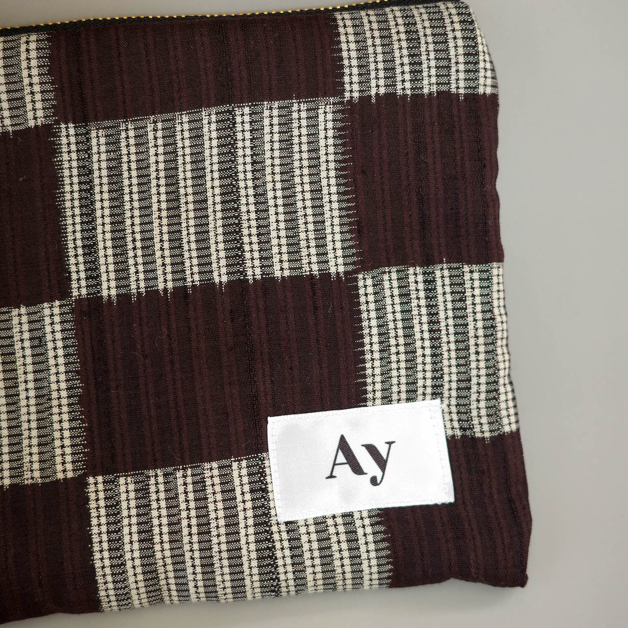 quilted pouch ichimatsu