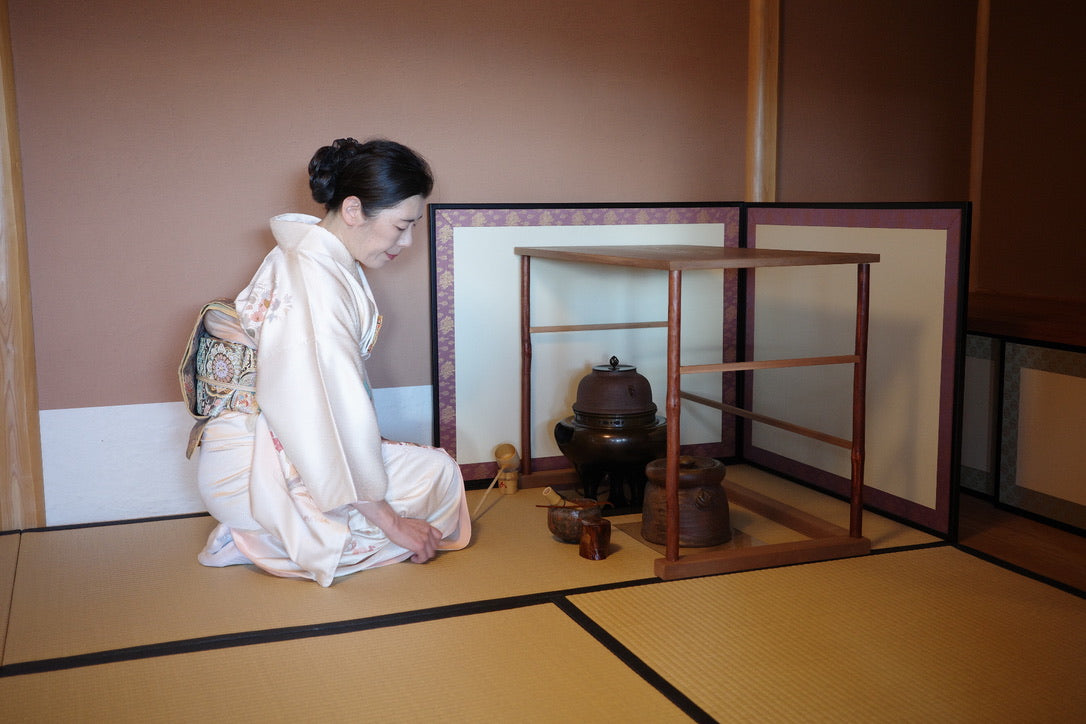 抹茶と日本舞踊の午後。文化に包まれるお茶会体験
