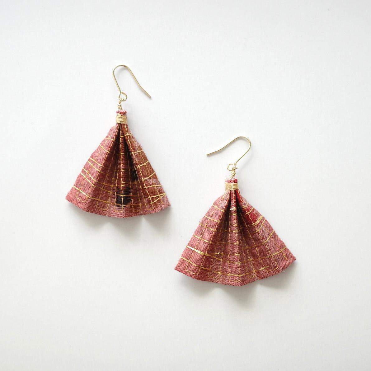 Gold thread earrings fan -tricolore-