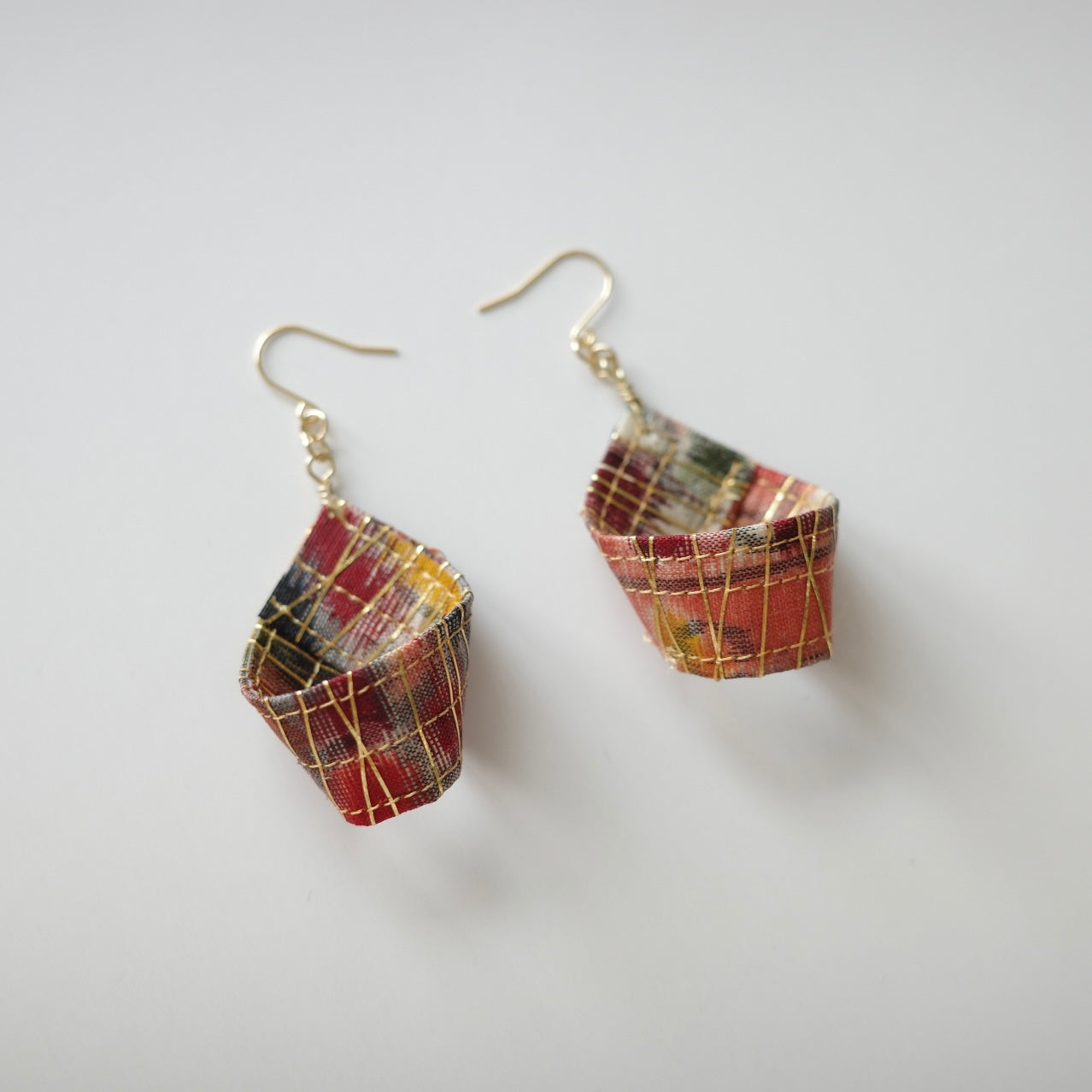 金糸ピアス　大雫 -minori-