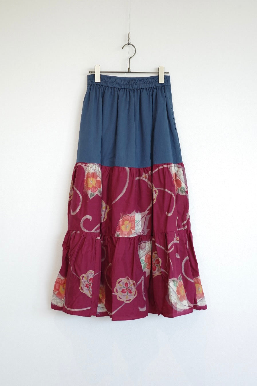 Petals -Meisen Teayard Skirt navy-