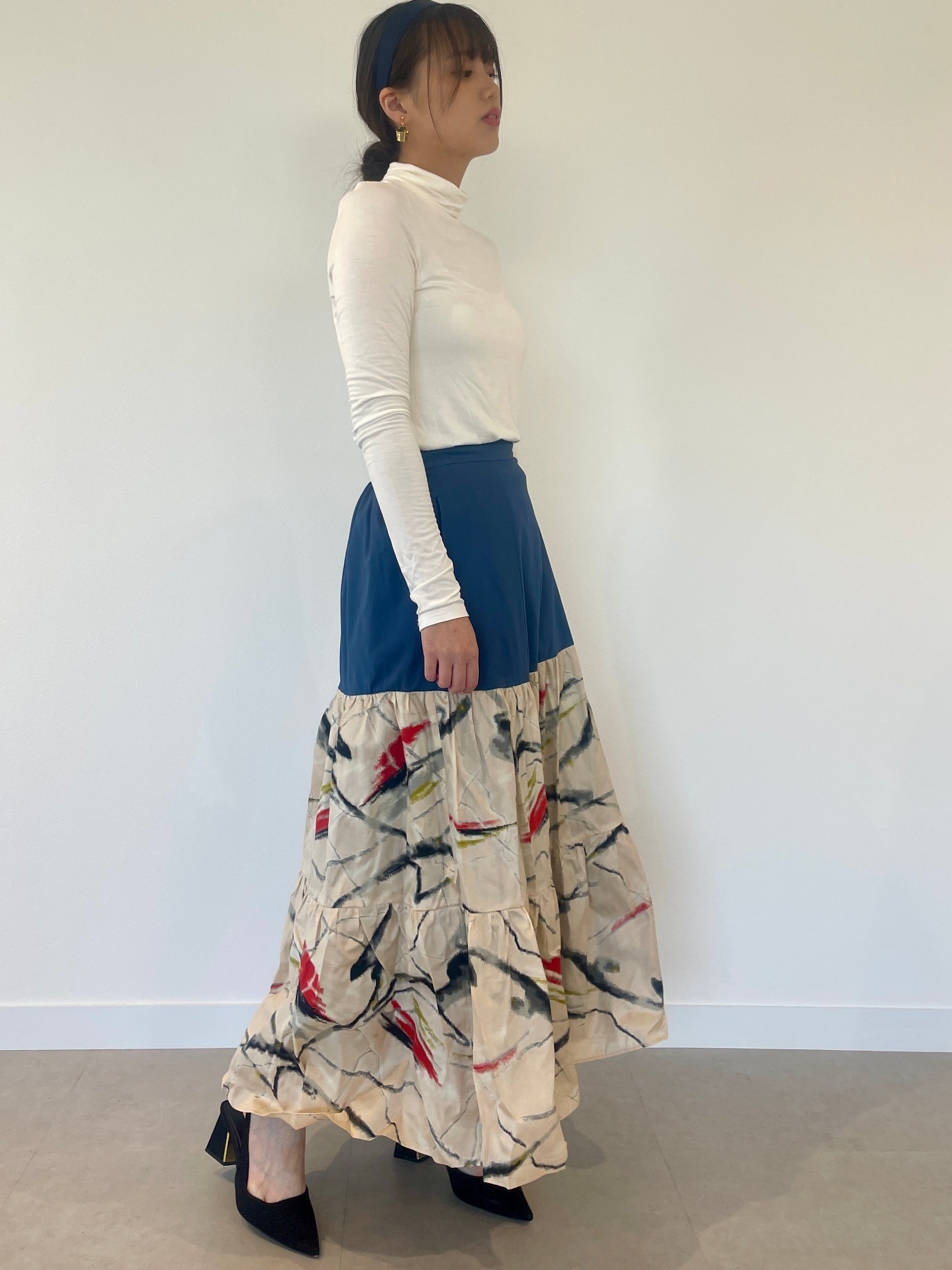 Petals -Meisen Teayard Skirt navy-