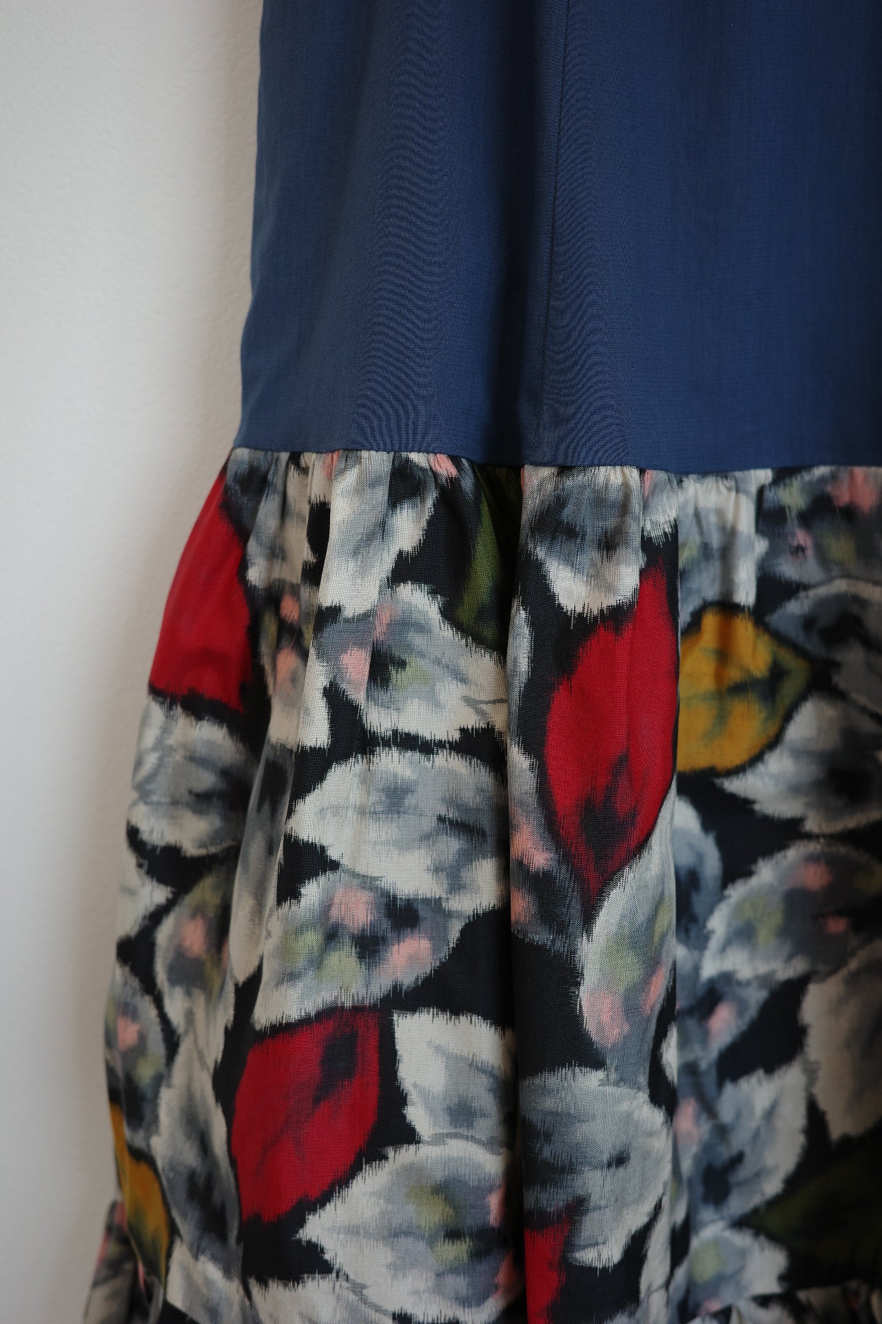 Petals -Meisen Teayard Skirt navy-