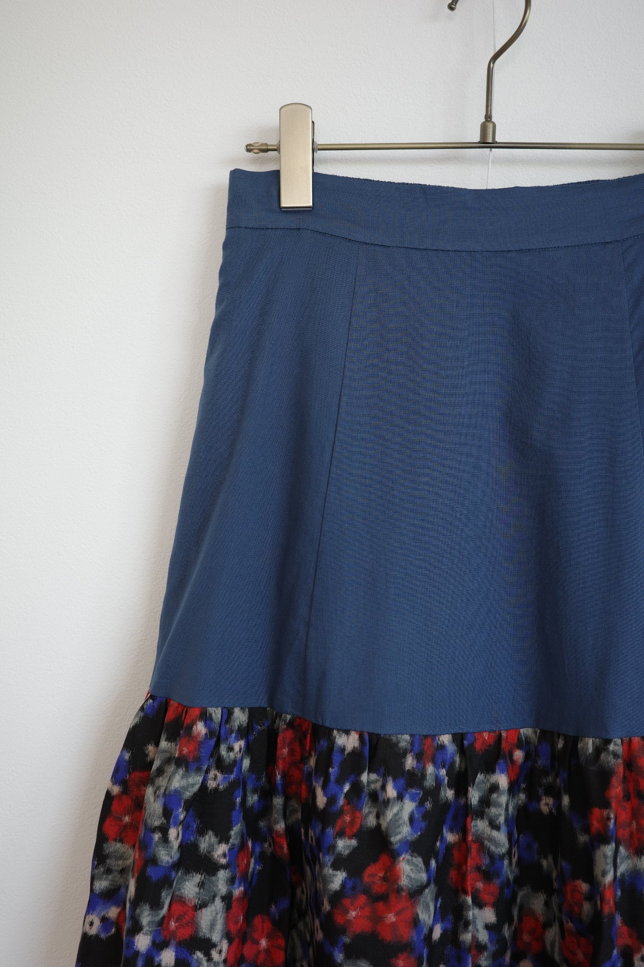 Petals -Meisen Teayard Skirt navy-