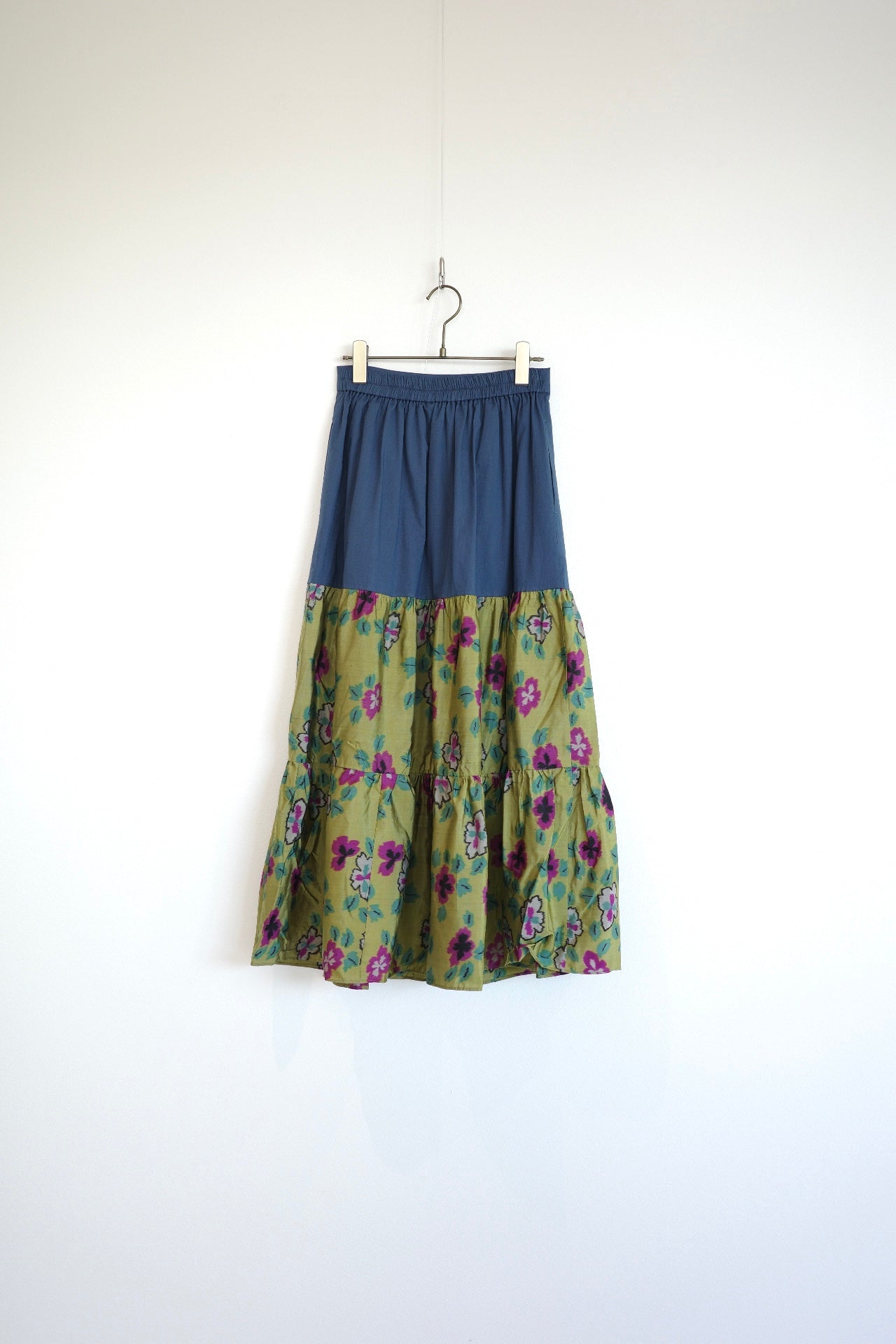 Petals -Meisen Teayard Skirt navy-