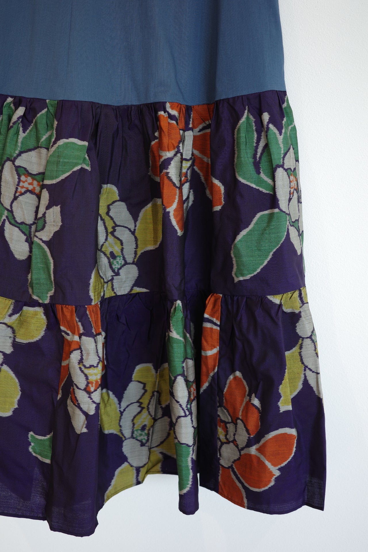 Petals -Meisen Teayard Skirt navy-