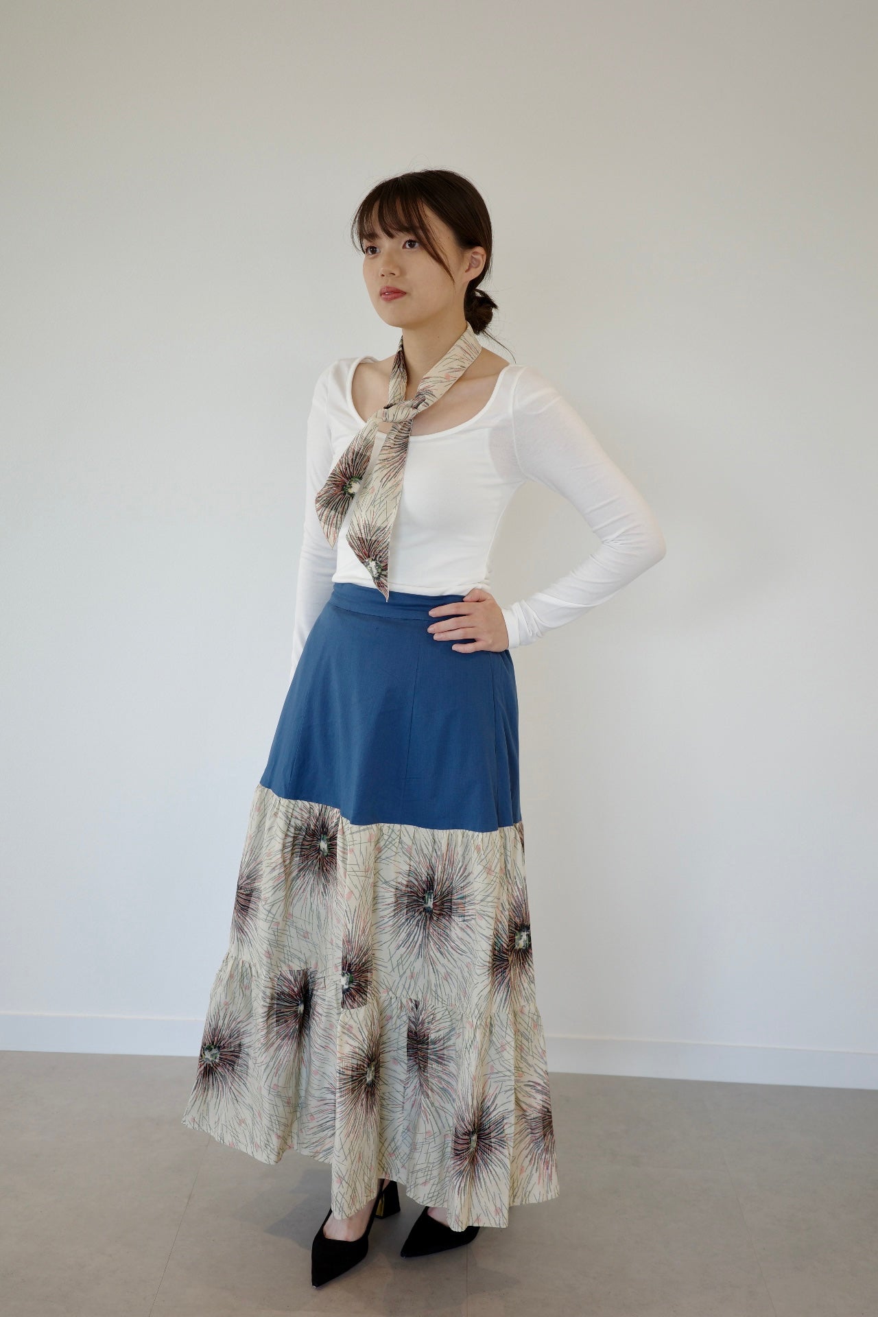 Petals -Meisen Teayard Skirt navy-