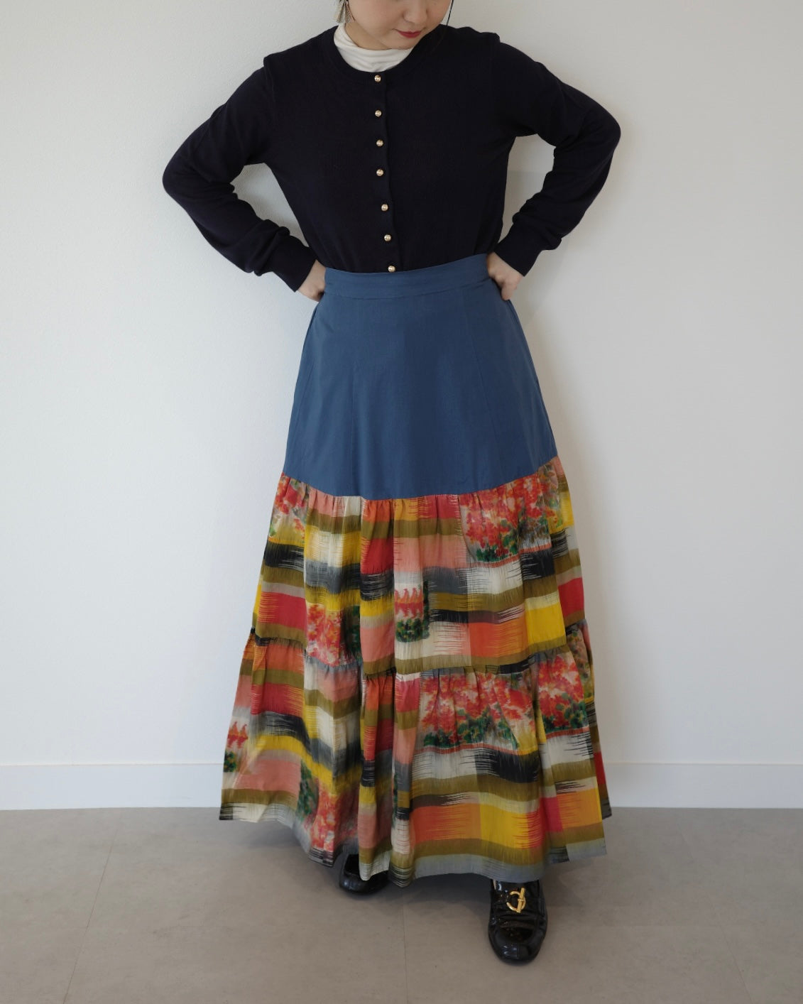 Petals -Meisen Teayard Skirt navy-